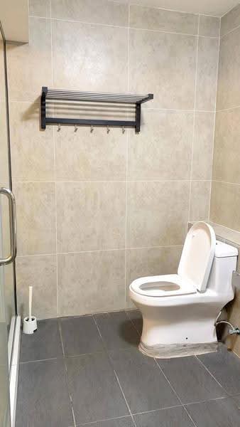 Service Residence for Sale at Epic Residence - Kewin Poon Kah Wei - Bathroom - PropertyGuru.com.my