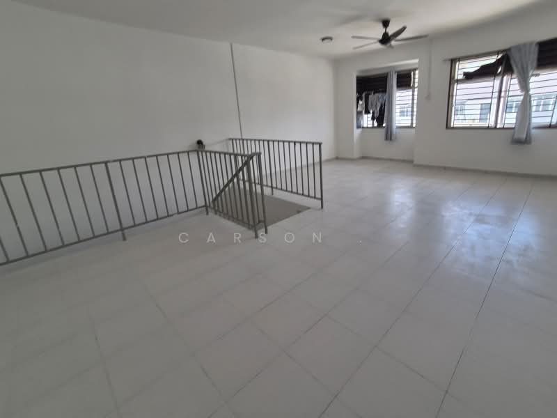 2.5-storey Terraced House for Sale in Taman Scientex Utama (Senai) - Carson . - Living Room - PropertyGuru.com.my