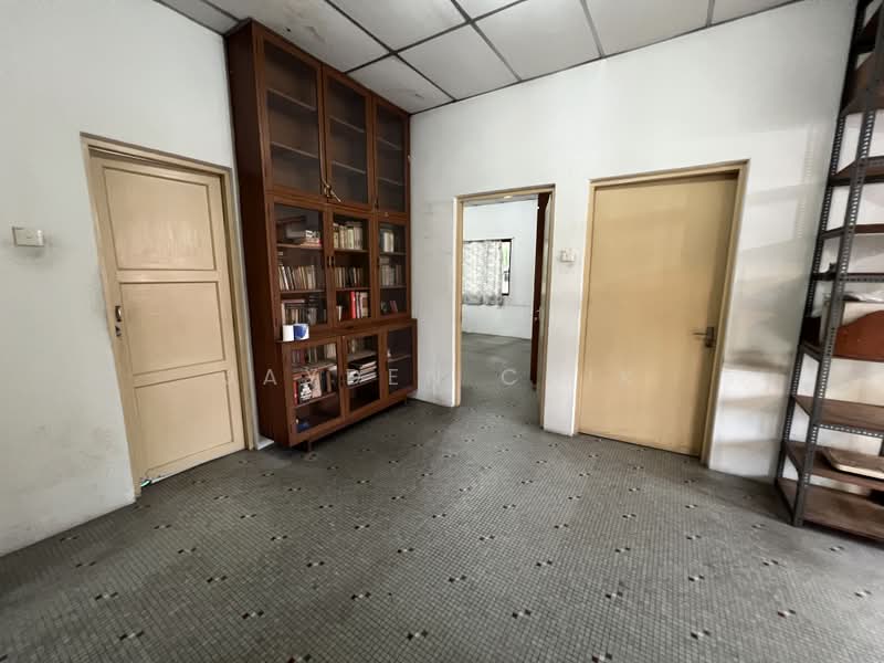 Bungalow for Sale in Taman Seputeh (Seputeh) - Jayden Chik - PropertyGuru.com.my
