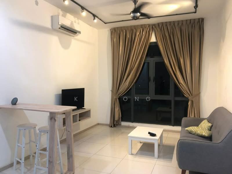 Servis Apartment untuk Disewa di Crescent Bay Suites (Teluk Bayu) - Kris Ong - Living Room - PropertyGuru.com.my