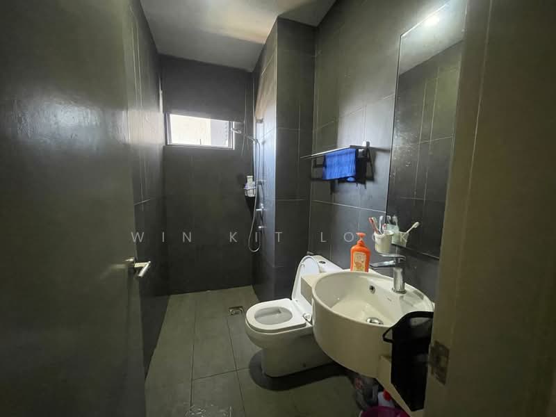 Servis Apartment untuk Disewa di Astoria Ampang - Win Kit Look - Bathroom - PropertyGuru.com.my