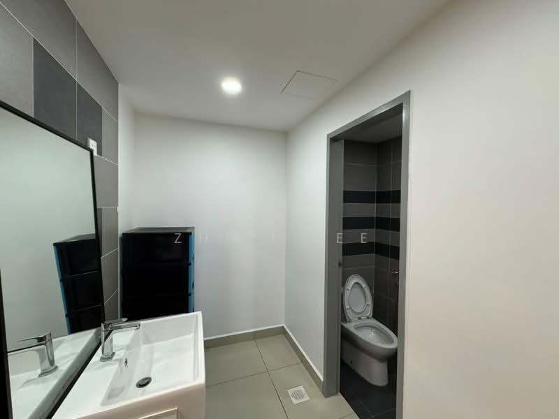 Servis Apartment untuk Disewa di G Residence - Zhiyi Lee - Bathroom - PropertyGuru.com.my