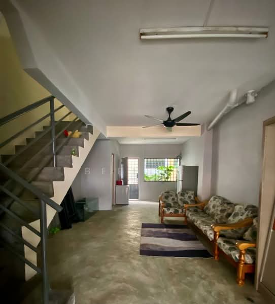 2-storey Terraced House for Rent in Taman Bukit Mewah (Tampoi) - Bee Bee - PropertyGuru.com.my
