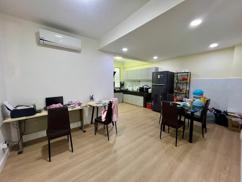 Rumah Teres 2 Tingkat untuk Dijual di Ampang (Selangor) - Jayden Chik - Living Room - PropertyGuru.com.my