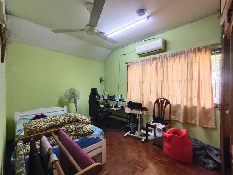 Bungalow for Sale in Seksyen 11 (Shah Alam) - Nadia Shukri - Bedroom - PropertyGuru.com.my
