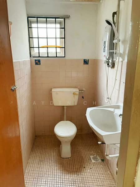 Pangsapuri untuk Dijual di Winner Court A - Jayden Chik - Bathroom - PropertyGuru.com.my