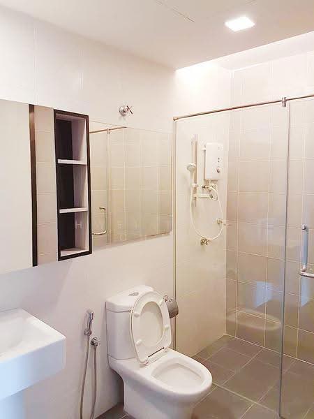 Kediaman Servis untuk Disewa di Garden Plaza - HWEI TENG CHAN - Bathroom - PropertyGuru.com.my