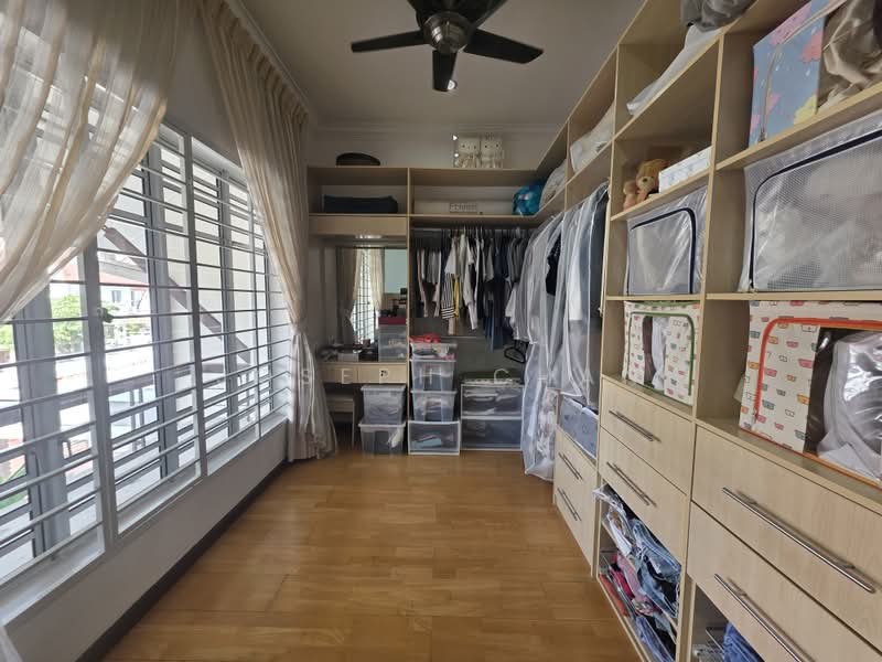 2-storey Terraced House for Sale in Putra Heights (Subang Jaya) - Joseph Chan - Master bedrooom - PropertyGuru.com.my