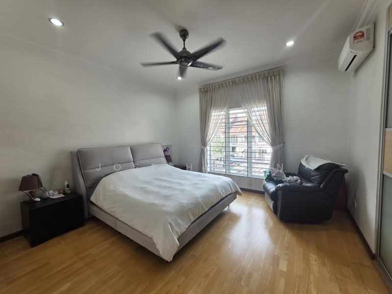 2-storey Terraced House for Sale in Putra Heights (Subang Jaya) - Joseph Chan - Master bedroom - PropertyGuru.com.my