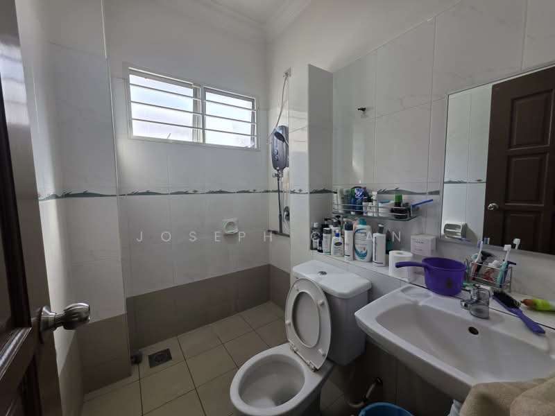 2-storey Terraced House for Sale in Putra Heights (Subang Jaya) - Joseph Chan - Bathroom - PropertyGuru.com.my