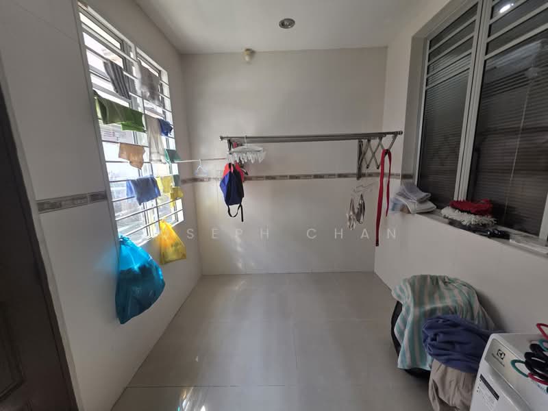 2-storey Terraced House for Sale in Putra Heights (Subang Jaya) - Joseph Chan - Laundry area - PropertyGuru.com.my