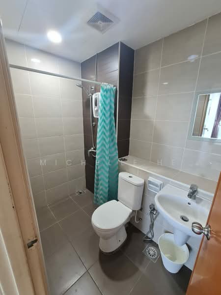 Service Residence for Rent at Sky Gardens Residences - Michelle He - Bathroom - PropertyGuru.com.my