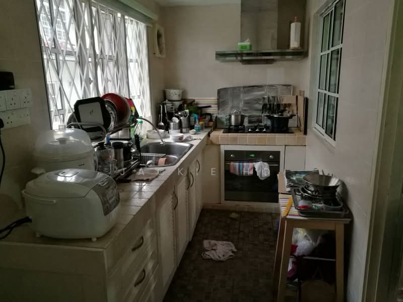2.5-storey Terraced House for Sale in Bandar Puteri Puchong (Puchong) - Jackie Ho - Kitchen - PropertyGuru.com.my
