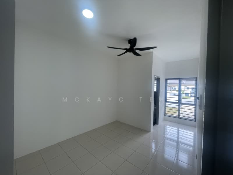 Rumah Teres 1 Tingkat untuk Disewa di Pekan Dengkil (Dengkil) - MckayC TEH - PropertyGuru.com.my