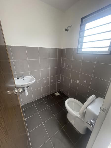 Rumah Teres 1 Tingkat untuk Disewa di Pekan Dengkil (Dengkil) - MckayC TEH - PropertyGuru.com.my