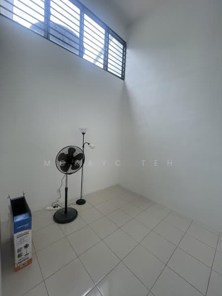 Rumah Teres 1 Tingkat untuk Disewa di Pekan Dengkil (Dengkil) - MckayC TEH - PropertyGuru.com.my
