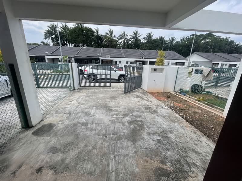 Rumah Teres 1 Tingkat untuk Disewa di Pekan Dengkil (Dengkil) - MckayC TEH - PropertyGuru.com.my