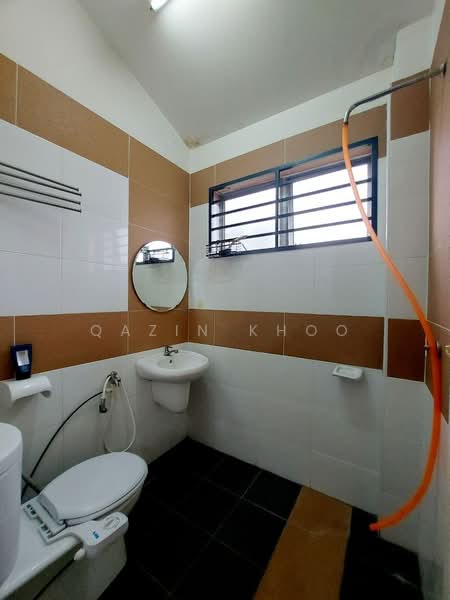 2-storey Terraced House for Sale in Tambun (Perak) - Qazin Khoo - Bathroom - PropertyGuru.com.my