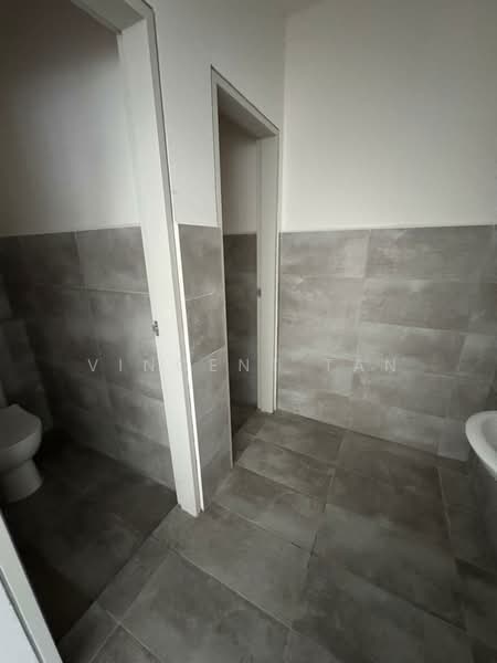 Kedai untuk Disewa di Setia Alam (Selangor) - Vincent Tan - Bathroom - PropertyGuru.com.my