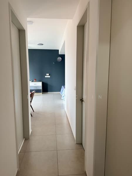 Condominium for Rent at EdgeWood Residences @ SkySanctuary - Ethan Chin - Corridor - PropertyGuru.com.my