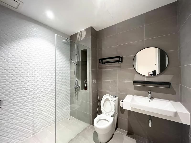 Servis Apartment untuk Disewa di Quill Residence - Bryan Yik - Bathroom - PropertyGuru.com.my