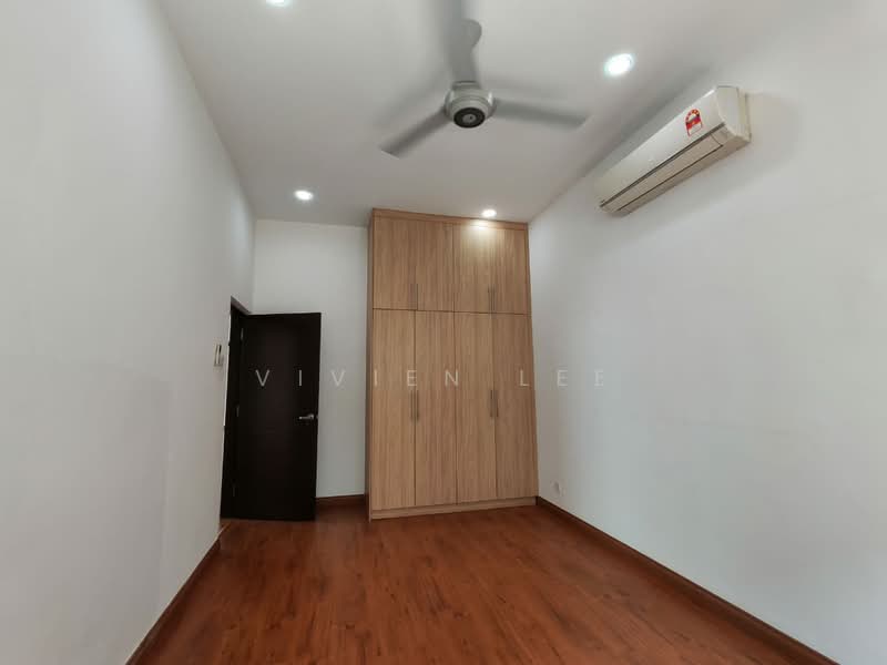 Semi-Detached House for Rent in Damansara Heights (Kuala Lumpur) - Vivien Lee - Bedroom - PropertyGuru.com.my