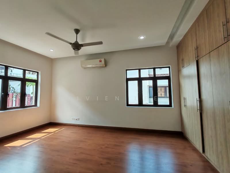 Semi-Detached House for Rent in Damansara Heights (Kuala Lumpur) - Vivien Lee - Bedroom - PropertyGuru.com.my