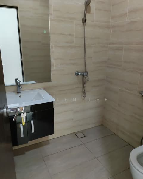 Semi-Detached House for Rent in Damansara Heights (Kuala Lumpur) - Vivien Lee - Bathroom - PropertyGuru.com.my