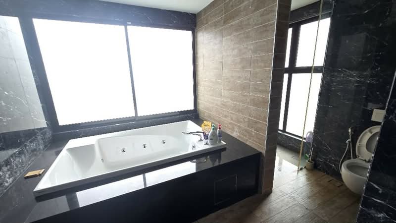 Rumah Banglo untuk Dijual di Iskandar Puteri (Nusajaya) (Johor) - Jane Lai - Bathroom - PropertyGuru.com.my