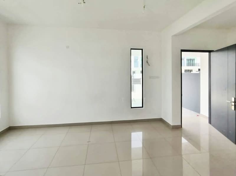 Rumah Teres 2 Tingkat untuk Dijual di Taman Austin Duta (Tebrau) - Yik Tat - PropertyGuru.com.my