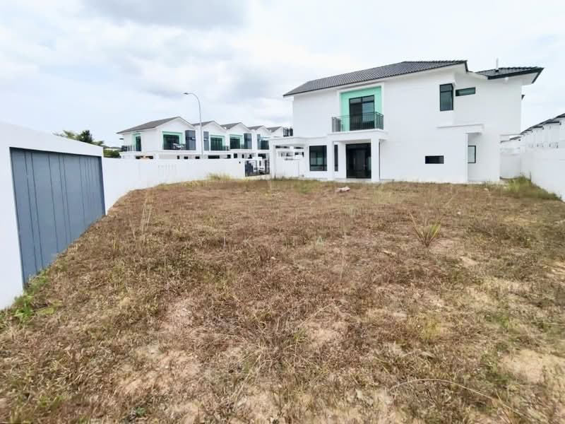 Rumah Teres 2 Tingkat untuk Dijual di Taman Austin Duta (Tebrau) - Yik Tat - PropertyGuru.com.my