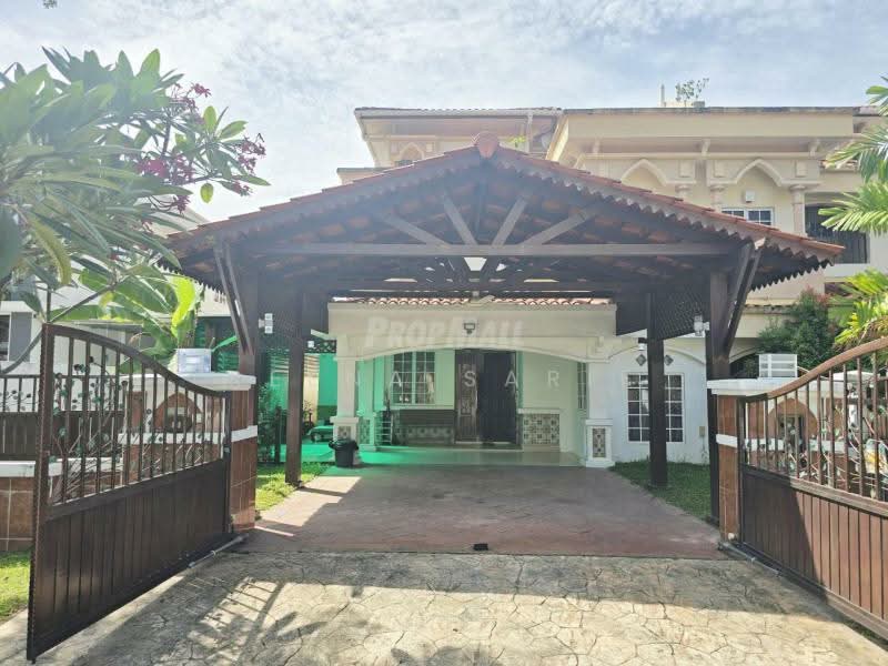 Rumah Berkembar untuk Dijual di Seksyen 13 (Shah Alam) - Reena Sarif - Exterior - PropertyGuru.com.my