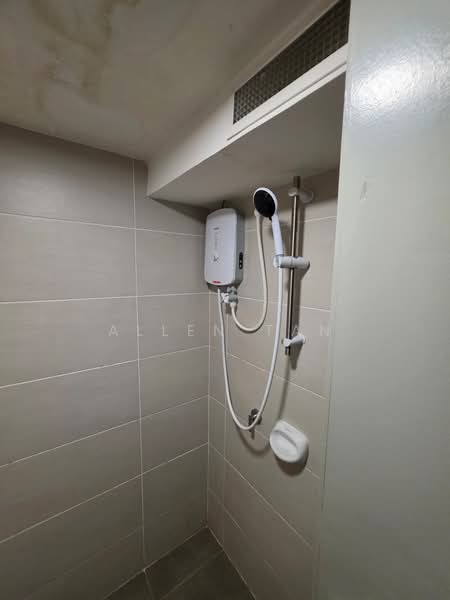 Service Residence for Rent at Pinnacle Kelana Jaya - Allen Tan - Bathroom - PropertyGuru.com.my