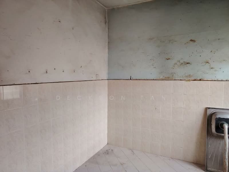 Rumah Teres 2 Tingkat untuk Dijual di Bandar Putra Permai (Seri Kembangan) - Deckson Tan - Interior - PropertyGuru.com.my