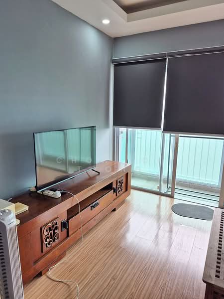 Service Residence for Sale at Koi Kinrara - Chow Kok Toong - Living Room - PropertyGuru.com.my