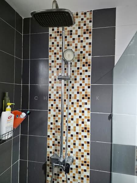 Service Residence for Sale at Koi Kinrara - Chow Kok Toong - Bathroom - PropertyGuru.com.my