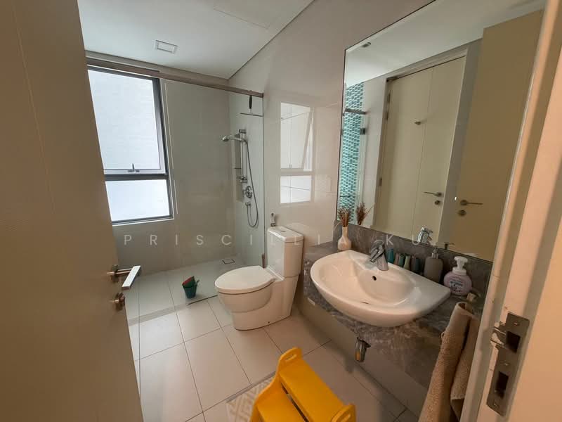 Kondominium untuk Dijual di The Westside Two - Priscillia Ku - Bathroom - PropertyGuru.com.my