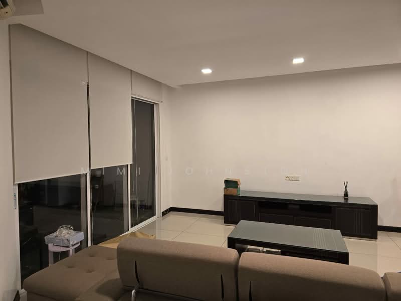 Kondominium untuk Disewa di 9 Bukit Utama Condominium - Mimi Johnston - Living Room - PropertyGuru.com.my