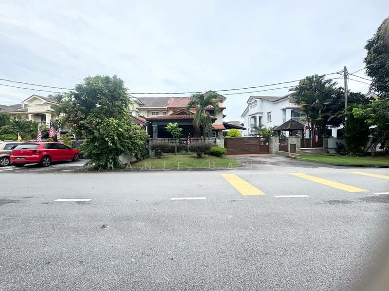 Semi-Detached House for Sale in Ulu Kelang (Selangor) - Hanif Hanz - Exterior - PropertyGuru.com.my
