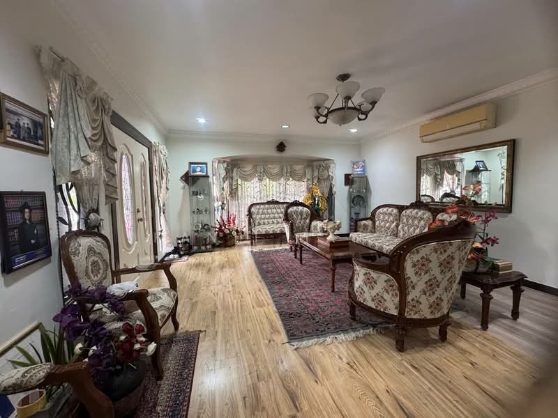Semi-Detached House for Sale in Ulu Kelang (Selangor) - Hanif Hanz - Living Room - PropertyGuru.com.my