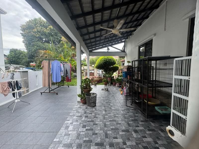 Semi-Detached House for Sale in Ulu Kelang (Selangor) - Hanif Hanz - Exterior - PropertyGuru.com.my