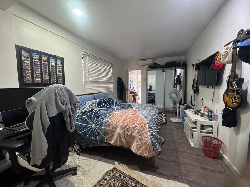 Semi-Detached House for Sale in Ulu Kelang (Selangor) - Hanif Hanz - Bedroom - PropertyGuru.com.my