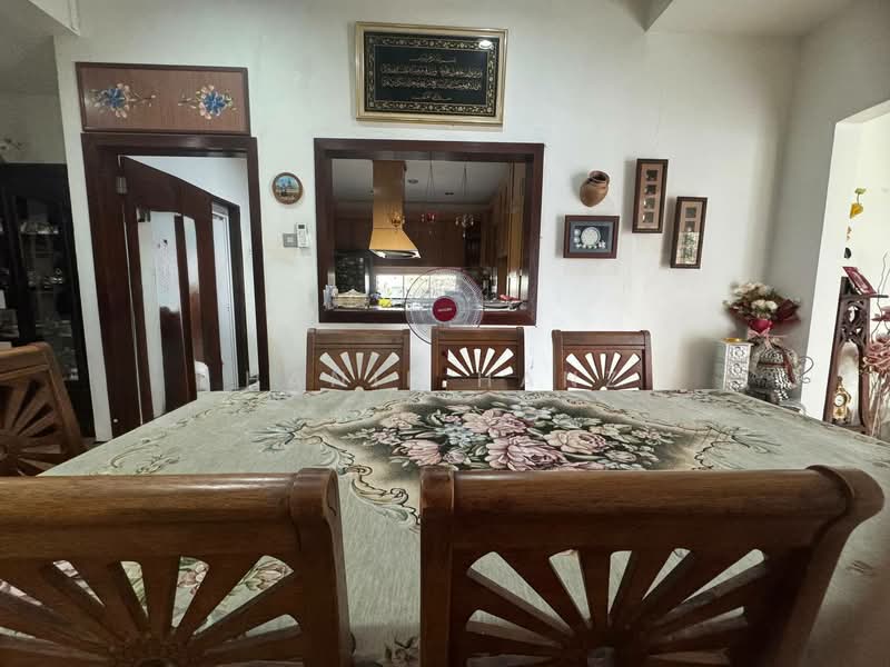 Semi-Detached House for Sale in Ulu Kelang (Selangor) - Hanif Hanz - Dining Room - PropertyGuru.com.my