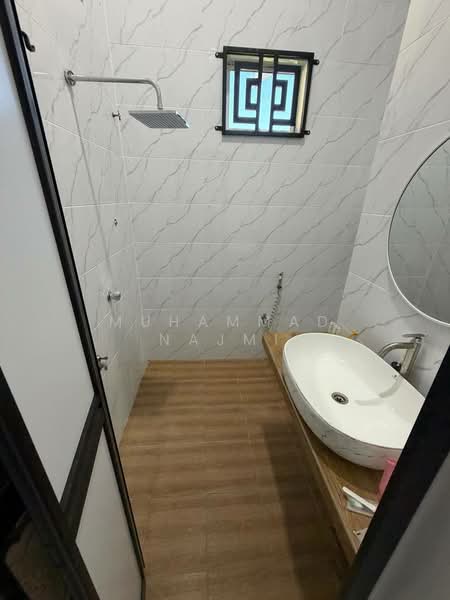 Bungalow for Rent in Kijal (Terengganu) - Muhammad Najmi - Bathroom - PropertyGuru.com.my