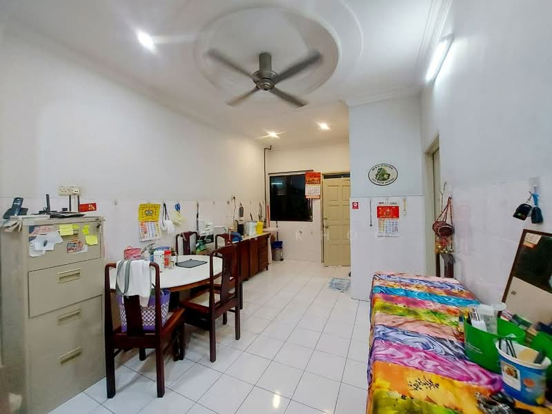 1-storey Terraced House for Sale in Ipoh (Perak) - Qazin Khoo - Dining Room - PropertyGuru.com.my