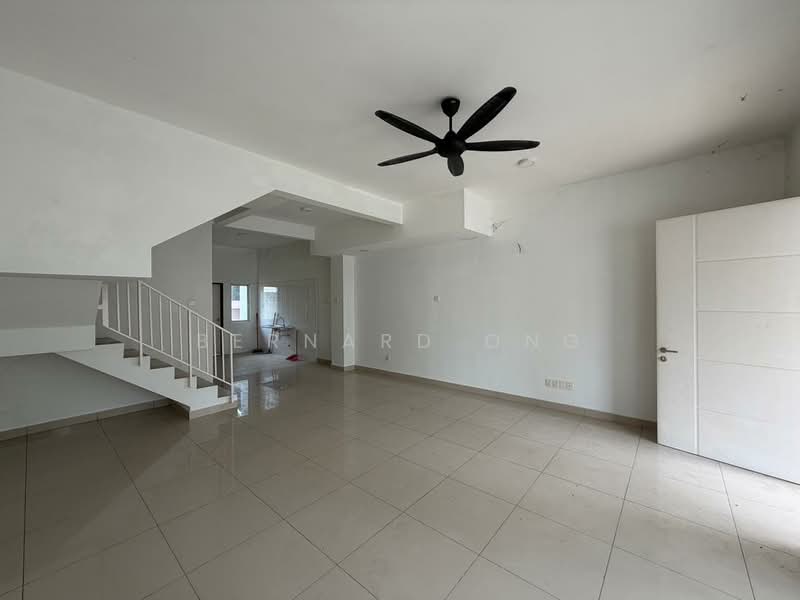 2-storey Terraced House for Sale in Bandar Tasik Puteri (Rawang) - Bernard Ong - Living Room - PropertyGuru.com.my