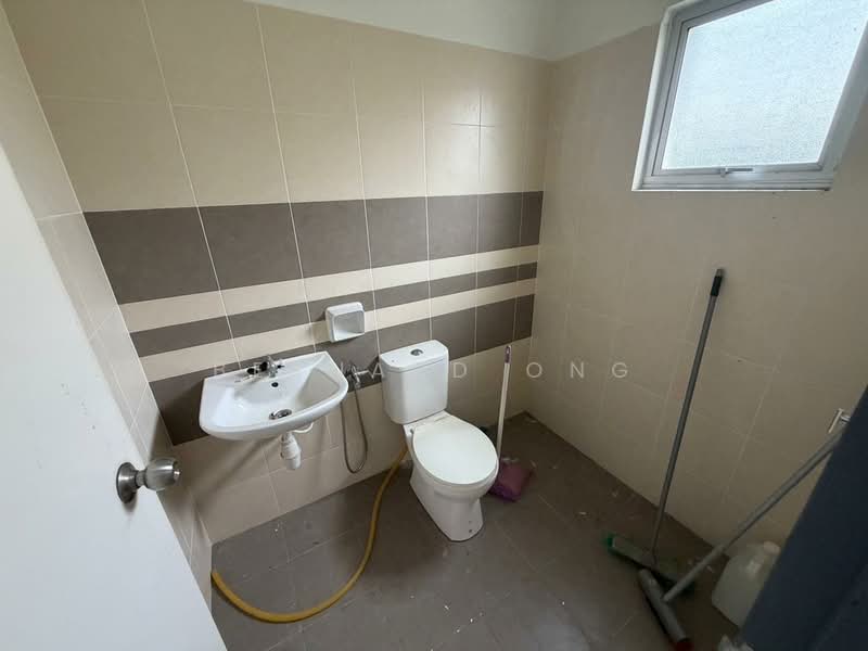 2-storey Terraced House for Sale in Bandar Tasik Puteri (Rawang) - Bernard Ong - Bathroom - PropertyGuru.com.my