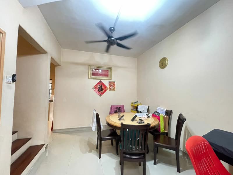 Rumah Teres 3 Tingkat untuk Dijual di Kepong (Kuala Lumpur) - Yanis Cheong - Dining Room - PropertyGuru.com.my