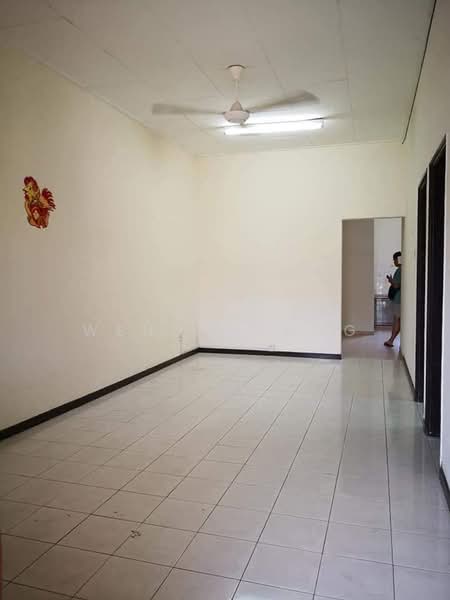 Rumah Teres 1 Tingkat untuk Dijual di Taman Daya (Johor Bahru) - Wendy Wong - Living Room - PropertyGuru.com.my