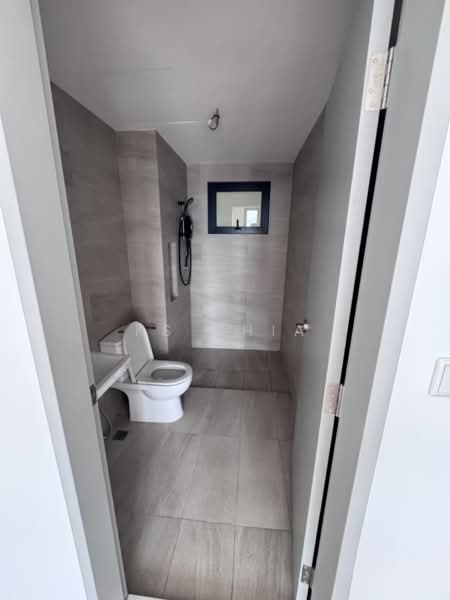 Kondominium untuk Dijual di Skyline KL - KS Chia - Bathroom - PropertyGuru.com.my